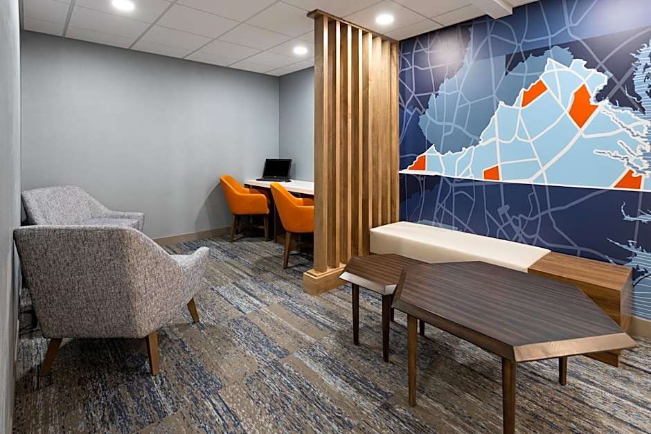 Holiday Inn Express & Suites Leesburg - Historic District by IHG