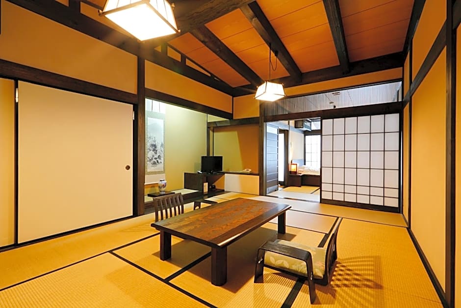 Okada Ryokan Warakutei