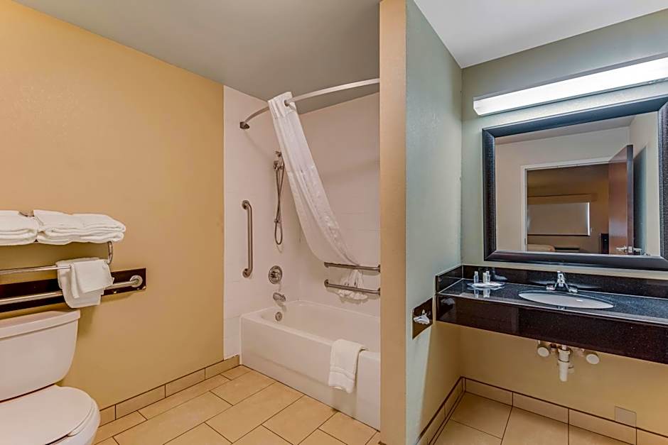 Comfort Suites Huntsville MidCity District at Research Park