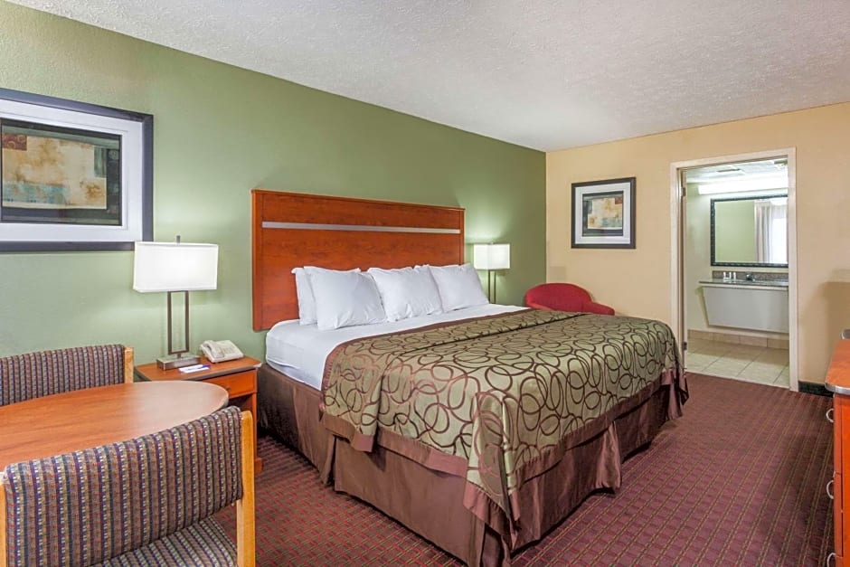 Baymont by Wyndham Pigeon Forge
