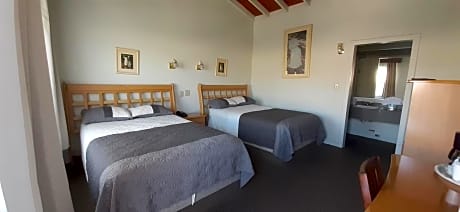 Superior Double Room with Two Double Beds