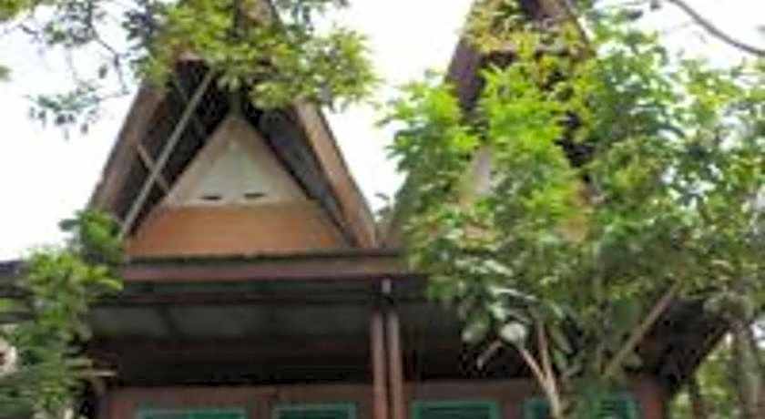 Laster Jony's Guest House