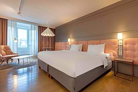 Executive Room with Square View- min 25 years of age acceptable