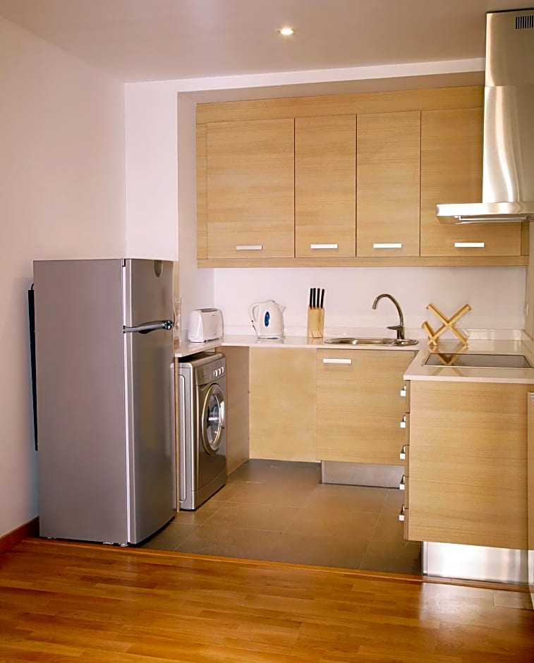MH Apartments Liceo