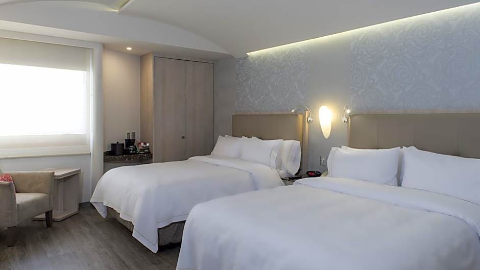 Holiday Inn Express Mexico - Toreo By IHG