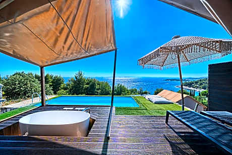 Golden Haven Luxe Glamp Resort