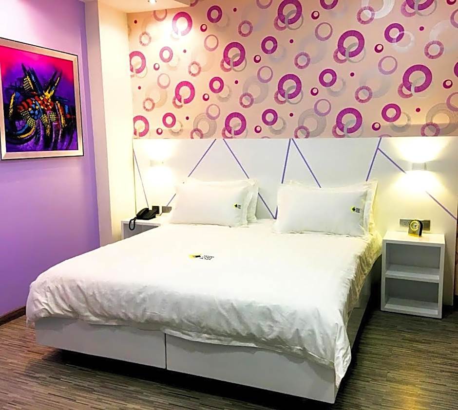 Luma Plaza Hotel