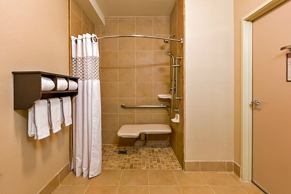 Hampton Inn Bakersfield - Central