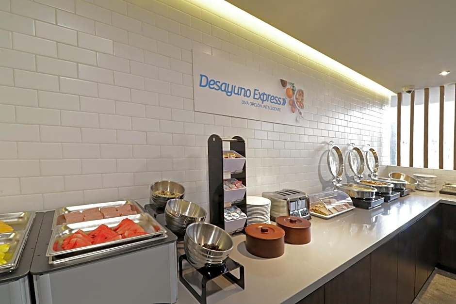Holiday Inn Express & Suites Monterrey Valle By IHG