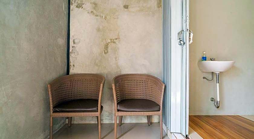 RedDoorz near Wisata Paribendo Lawang