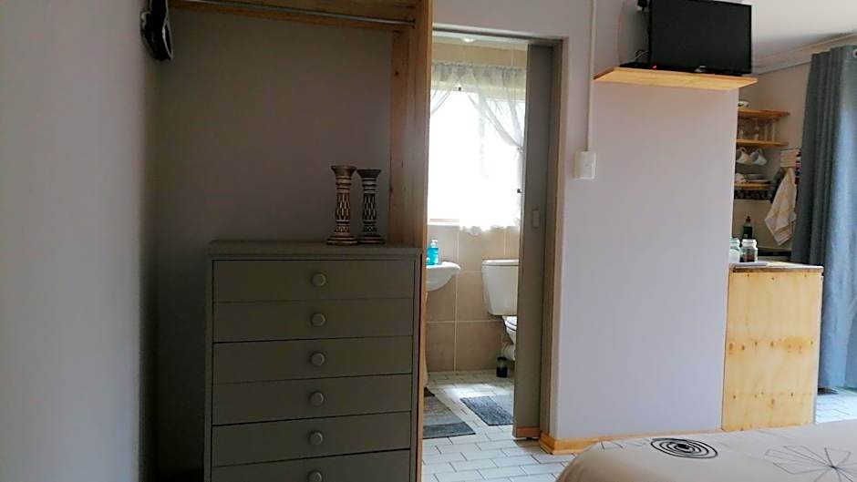 A1 Kynaston Guest House bed and breakfast or self catering