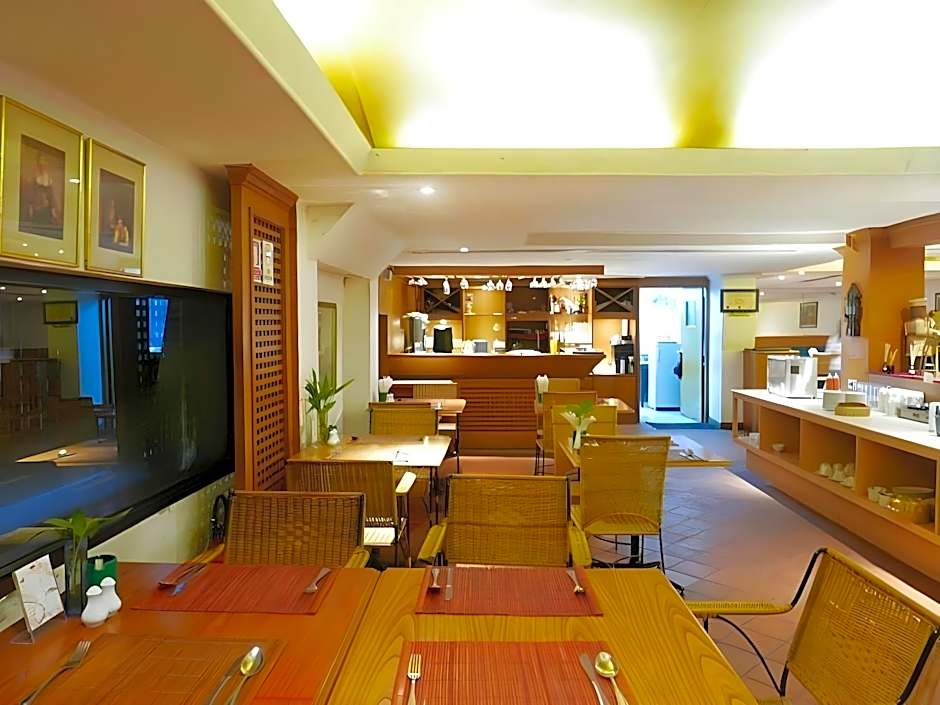 The Residence Rajtaevee Hotel