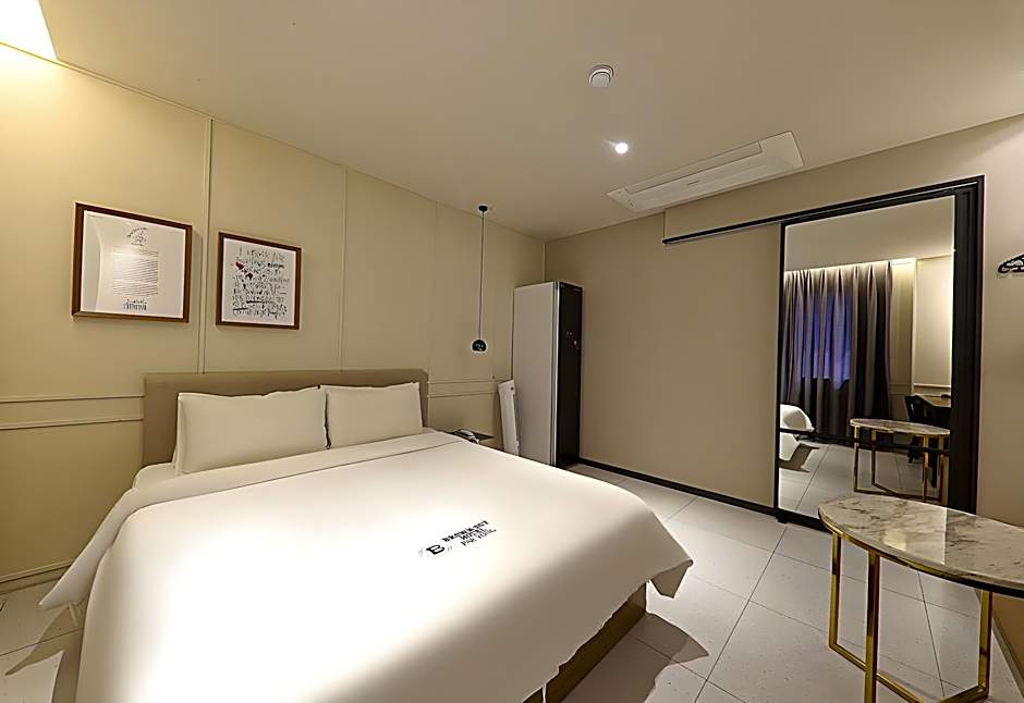 Changwon Brown dot Hotel Palyong