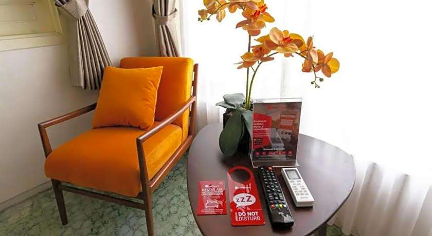 RedDoorz Syariah near Titik Nol Yogyakarta