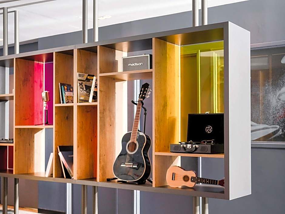 ibis Lyon Caluire Cite Internationale