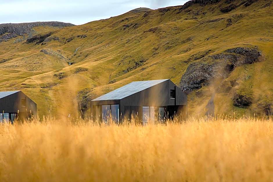Seljalandsfoss Horizons