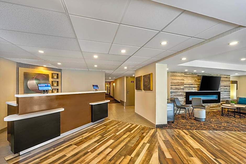Comfort Inn Montreal Aeroport