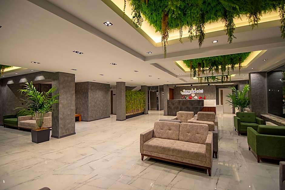 Green Palace Suite Hotel