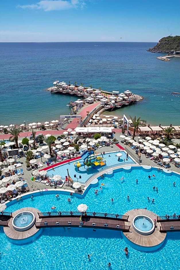 Granada Luxury Okurcalar