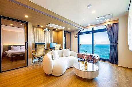 Penthouse Ocean View