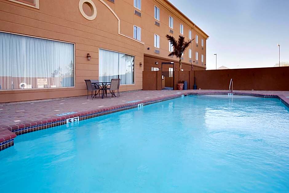 Holiday Inn Express Hotel & Suites Zapata By IHG