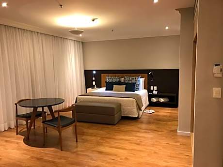 Premium Suite