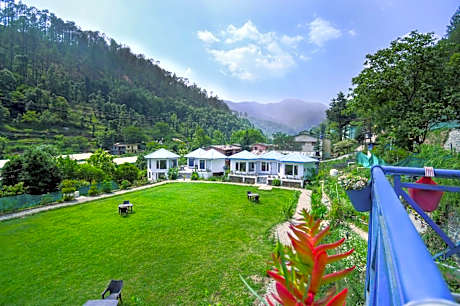 Blossom Bliss Resort, Mukteshwar Road