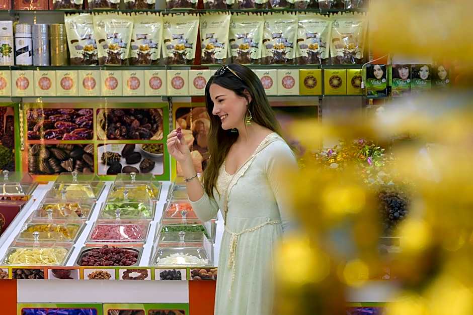 Hyatt Place Dubai Al Rigga Residences