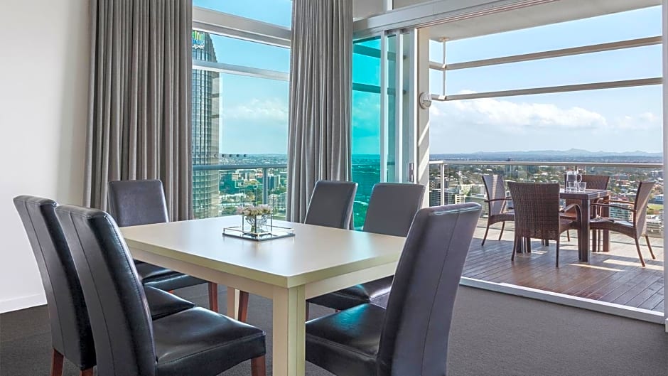 Oaks Brisbane Casino Tower Suites