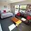Moeraki Beach Motels