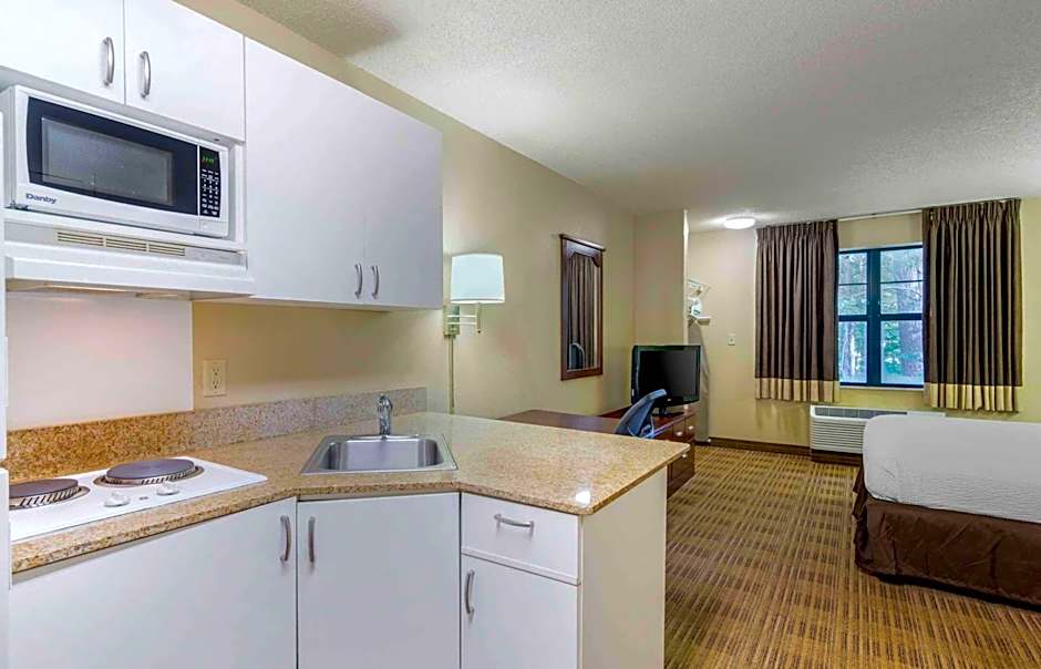 Extended Stay America Select Suites - Atlanta - Alpharetta - Rock Mill Rd.