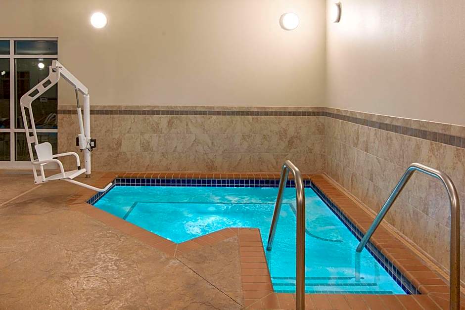 AmericInn by Wyndham Humboldt