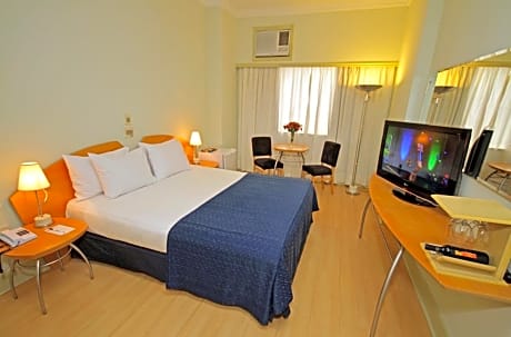 Quadruple suite shared