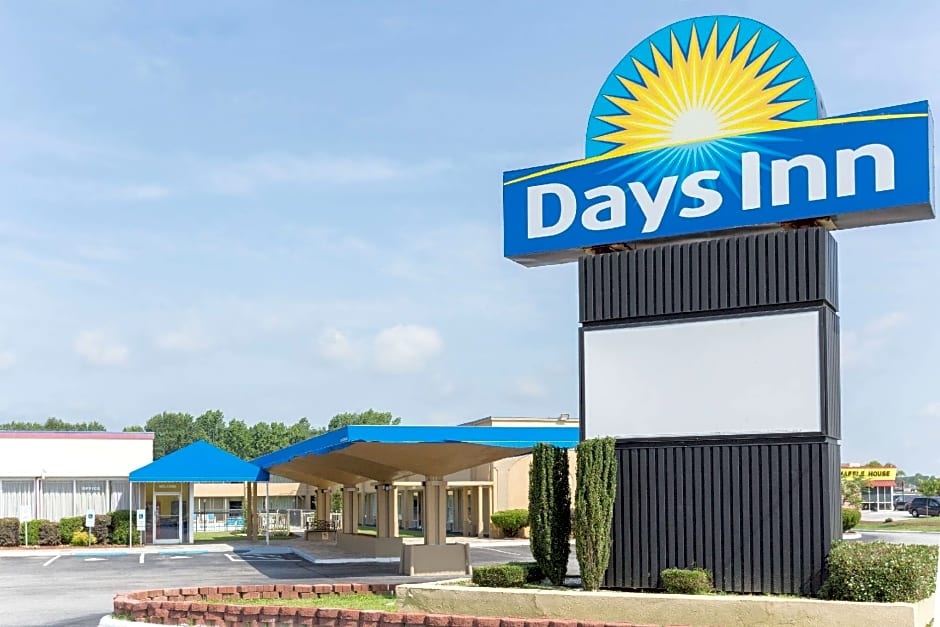 Days Inn by Wyndham Washington