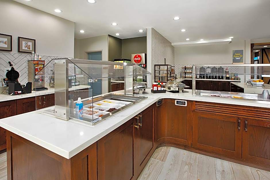 Staybridge Suites Ames By IHG
