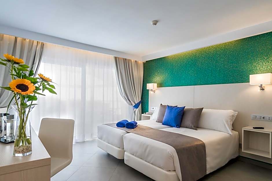 Aparthotel Esquinzo Y Monte Del Mar