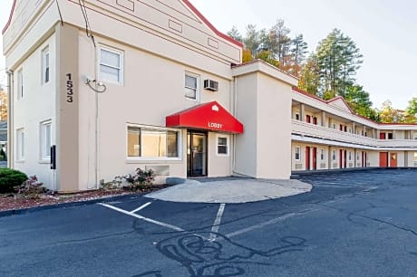 Econo Lodge West Springfield Hwy 5