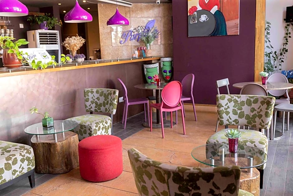 Roots Apartment Hotel