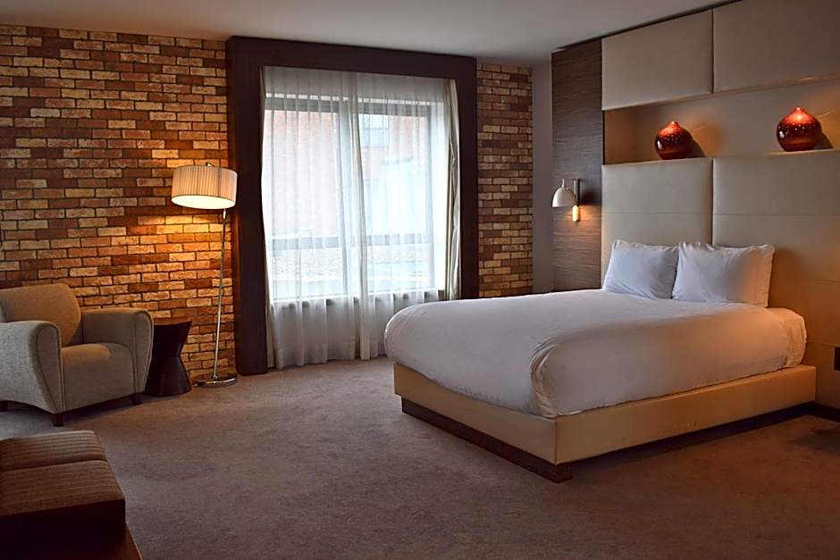 Photo 1 sur 9 de Superior 1 King Bed, Accessible