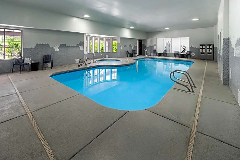 La Quinta Inn & Suites by Wyndham Ruidoso Downs