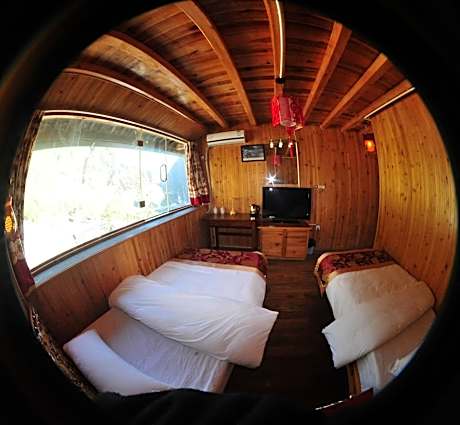 Standard Twin Room （Private Bathroom+air-conditioning）