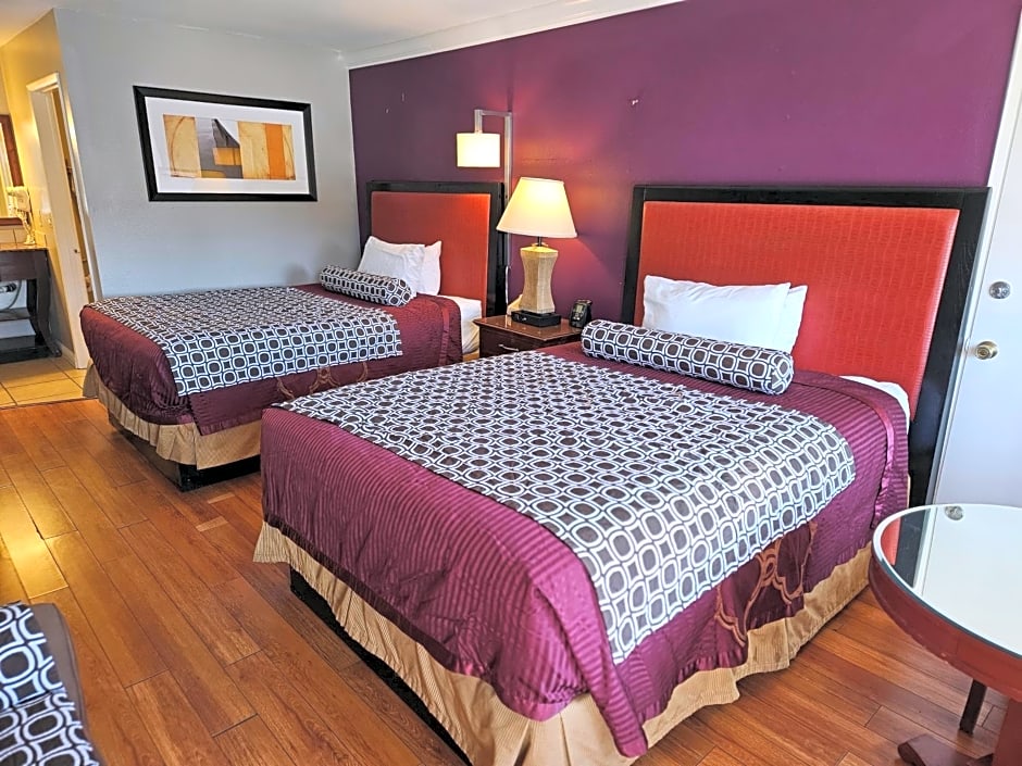 Fullerton Inn