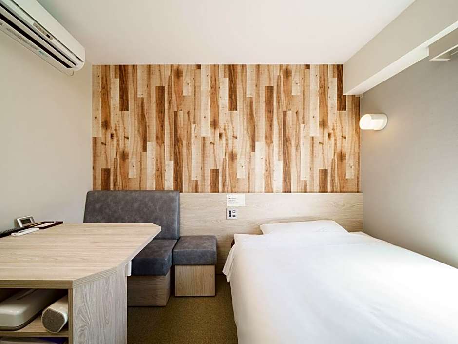 Super Hotel Chiba Ekimae
