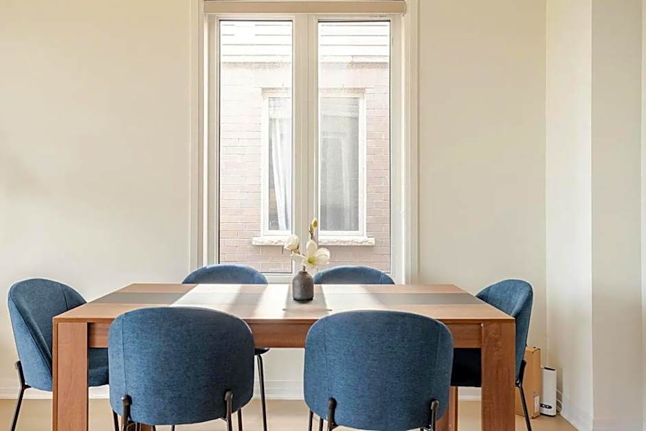 Stylish 4br Fast Wifi Sleeps 10