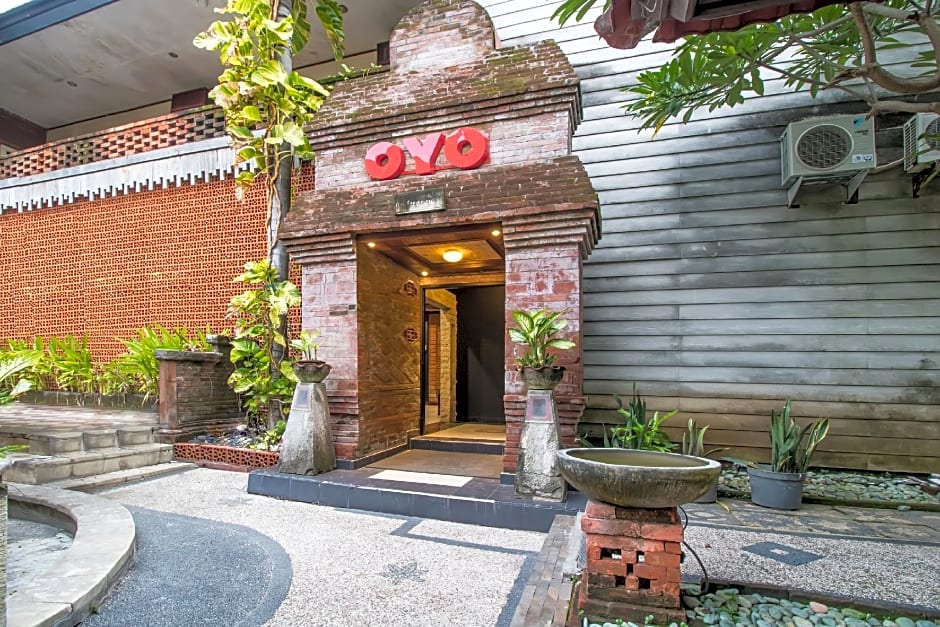 Super OYO 3118 Maxi Budget