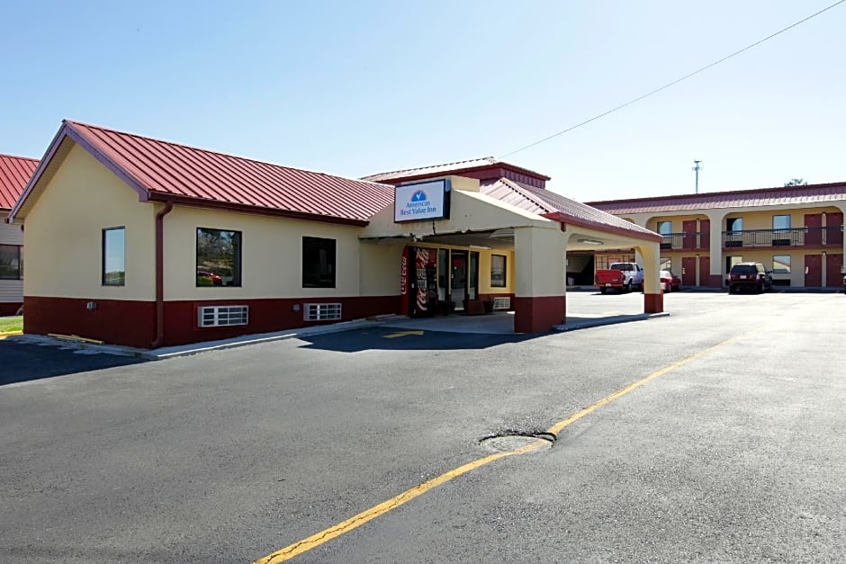 Americas Best Value Inn & Suites Macon at Eisenhower Pkwy