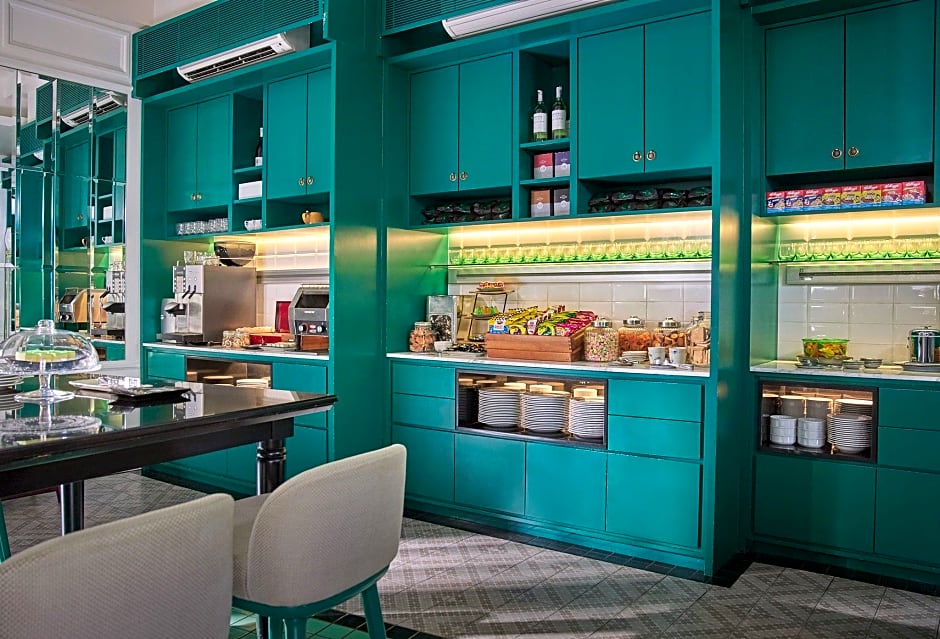 The Edison George Town