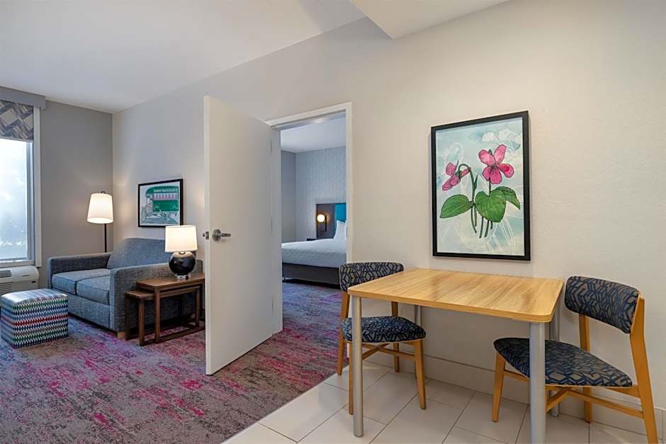 Home2 Suites by Hilton Milwaukee Brookfield