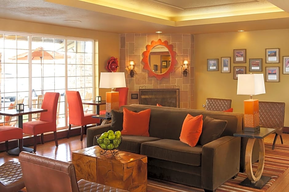 Larkspur Landing Hillsboro-An All-Suite Hotel