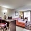 Inn of Naples, Tapestry Collection by Hilton